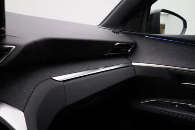 Peugeot 5008 (2023) thumbnail 31
