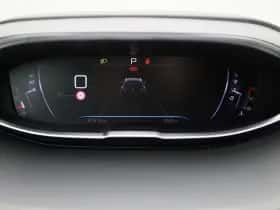 Peugeot 5008 (2023) thumbnail 8