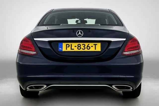 Mercedes-Benz C-Klasse (2017) thumbnail 3