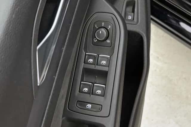 Volkswagen Golf (2023) thumbnail 15