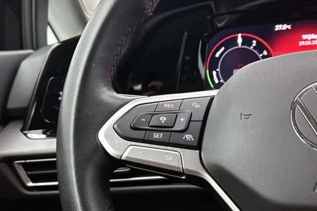 Volkswagen Golf (2023) thumbnail 27
