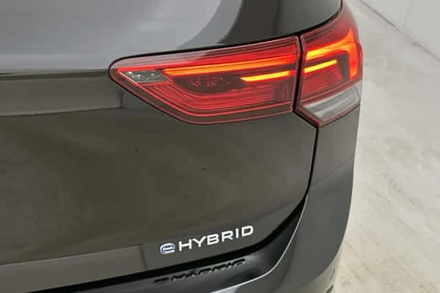 Volkswagen Golf (2023) thumbnail 6