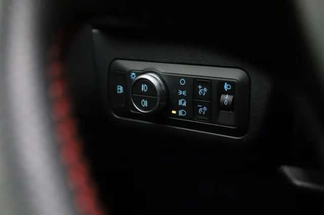 Ford Kuga (2021) thumbnail 25