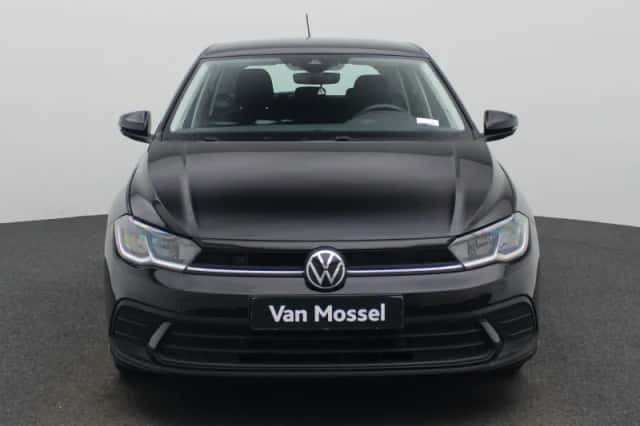 Volkswagen Polo (2023) thumbnail 3