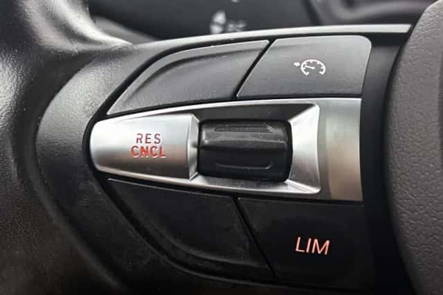 BMW X1 (2020) thumbnail 6