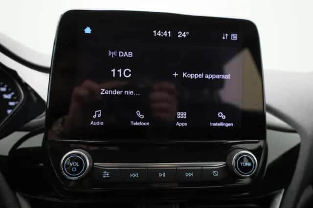 Ford Fiesta (2021) thumbnail 14
