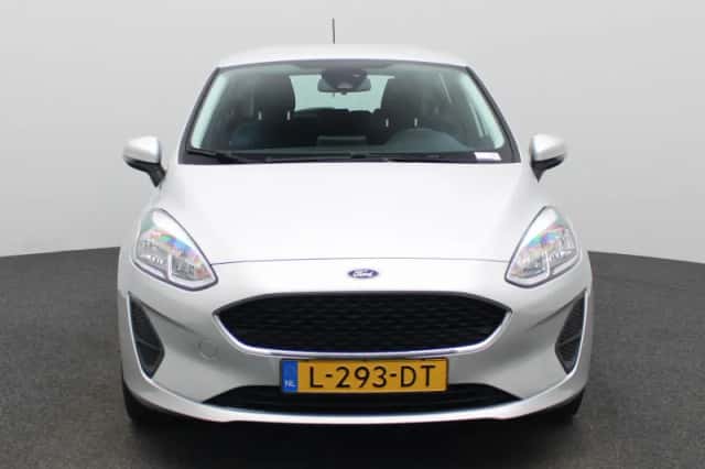 Ford Fiesta (2021) thumbnail 3