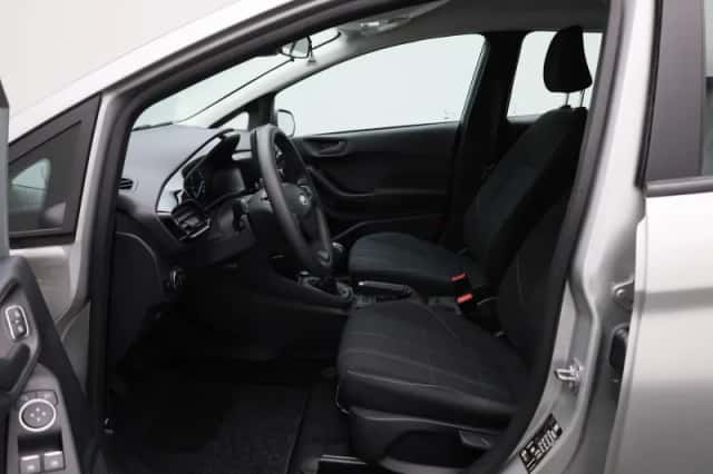 Ford Fiesta (2021) thumbnail 9