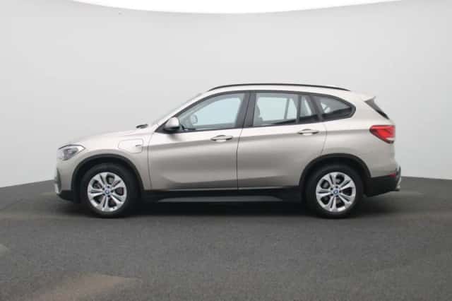 BMW X1 (2022) thumbnail 4