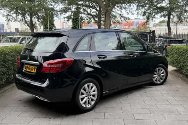 Mercedes-Benz B-Klasse (2018) thumbnail 2