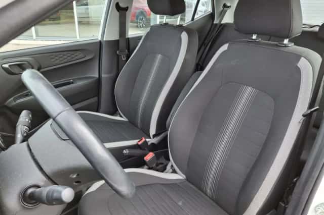 Hyundai i10 (2023) thumbnail 2