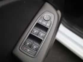 Renault Clio thumbnail 26
