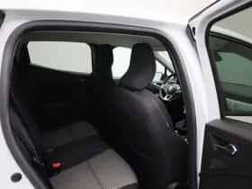 Renault Clio thumbnail 30