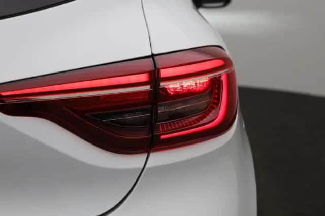 Renault Clio (2022) thumbnail 32