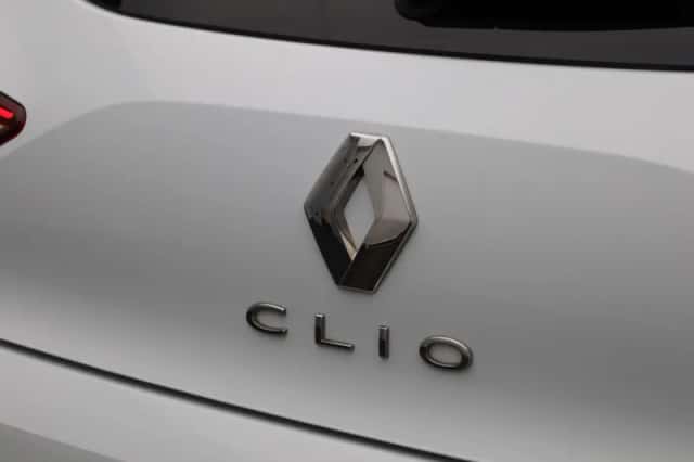Renault Clio (2022) thumbnail 33