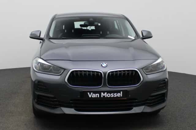BMW X2 (2022) thumbnail 3