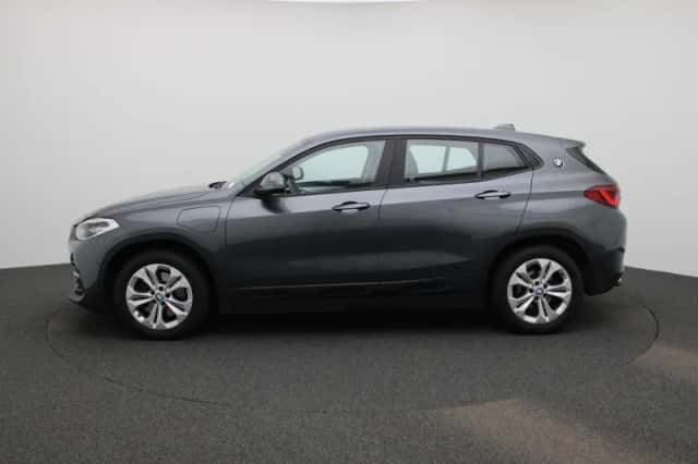 BMW X2 (2022) thumbnail 4