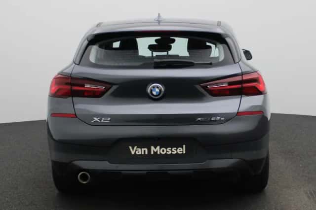 BMW X2 (2022) thumbnail 5