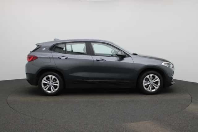 BMW X2 (2022) thumbnail 6