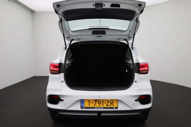 MG ZS EV (2023) thumbnail 11