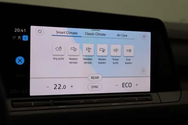Volkswagen Golf (2022) thumbnail 21
