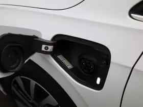 Volkswagen Golf thumbnail 41