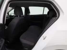 Volkswagen Golf (2022) thumbnail 10