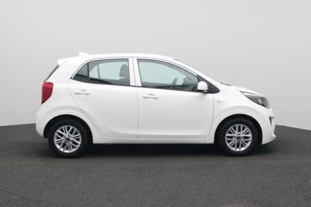 Kia Picanto (2023) thumbnail 6