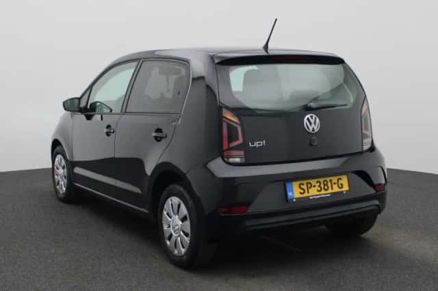 Volkswagen Up! (2018) thumbnail 2