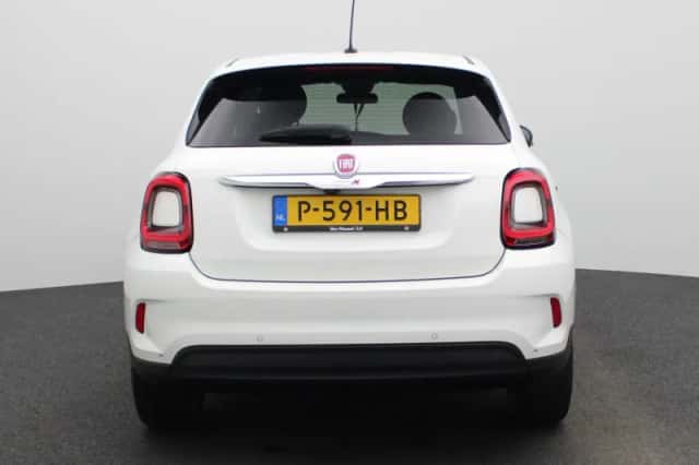 Fiat 500X (2022) thumbnail 5