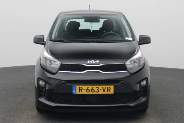 Kia Picanto (2022) thumbnail 3