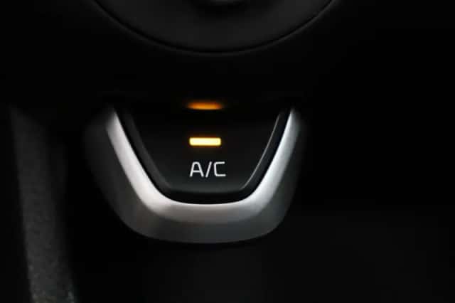Kia Picanto (2022) thumbnail 21