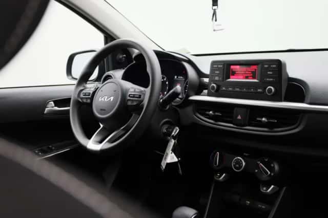 Kia Picanto (2022) thumbnail 28