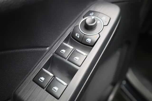 Ford Kuga (2023) thumbnail 27