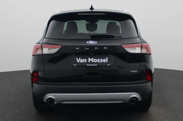 Ford Kuga (2023) thumbnail 5