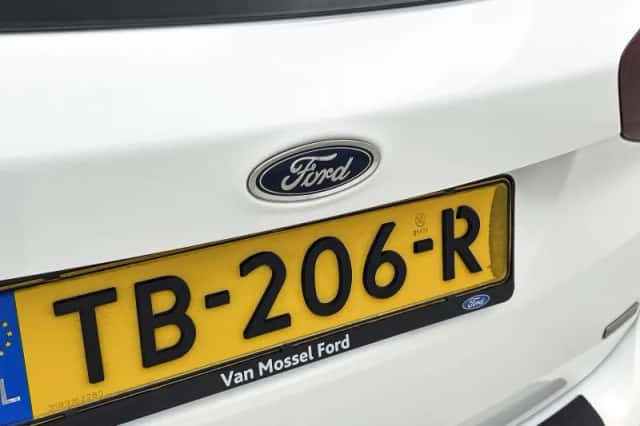 Ford C-Max (2018) thumbnail 21