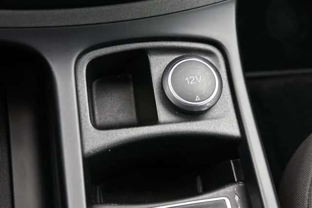 Ford C-Max (2018) thumbnail 29