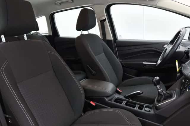 Ford C-Max (2018) thumbnail 32