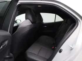 Toyota Corolla thumbnail 10