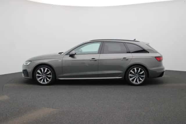 Audi A4 (2024) thumbnail 4