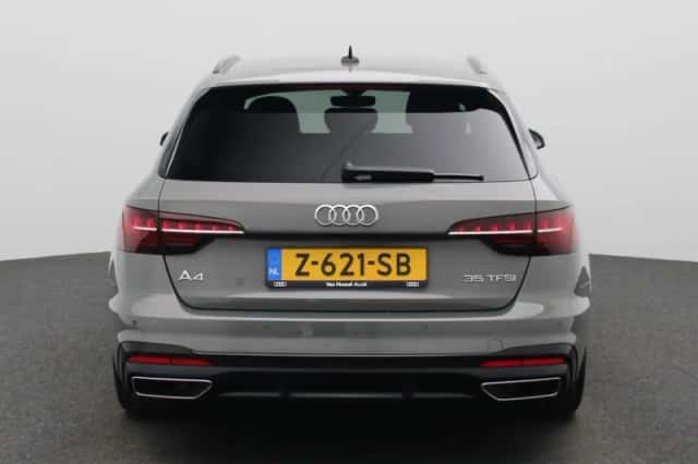 Audi A4 (2024) thumbnail 5