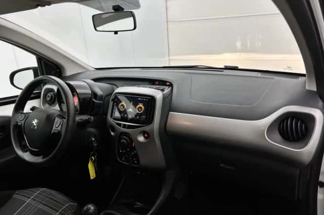 Peugeot 108 (2018) thumbnail 19