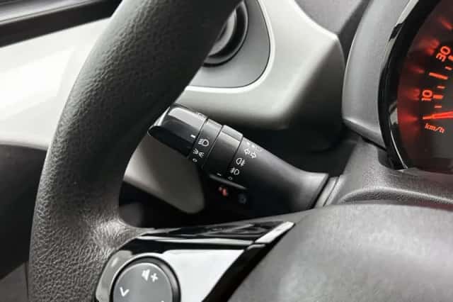 Peugeot 108 (2018) thumbnail 9