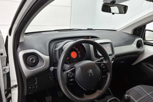 Peugeot 108 (2018) thumbnail 10