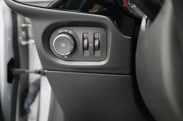 Opel Corsa (2022) thumbnail 23