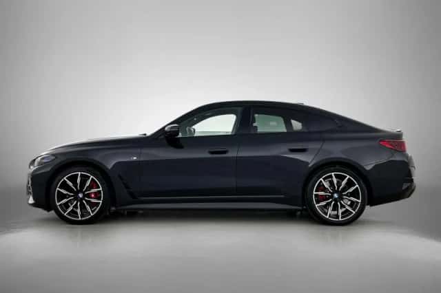 BMW i4 (2024) thumbnail 2