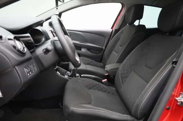 Renault Clio (2019) thumbnail 11