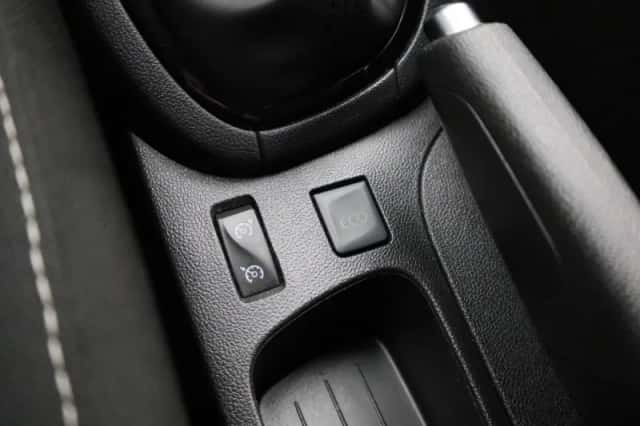 Renault Clio (2019) thumbnail 27