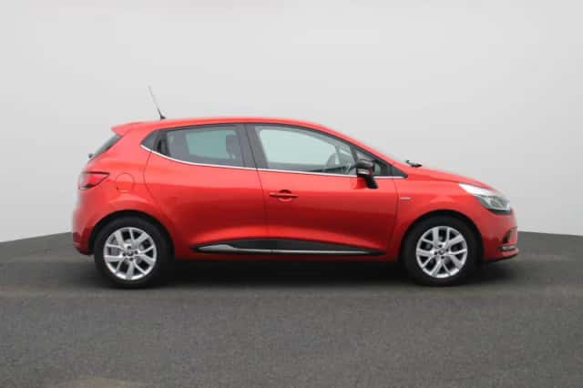 Renault Clio (2019) thumbnail 6