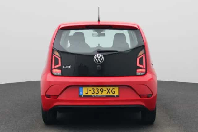 Volkswagen Up! (2020) thumbnail 5
